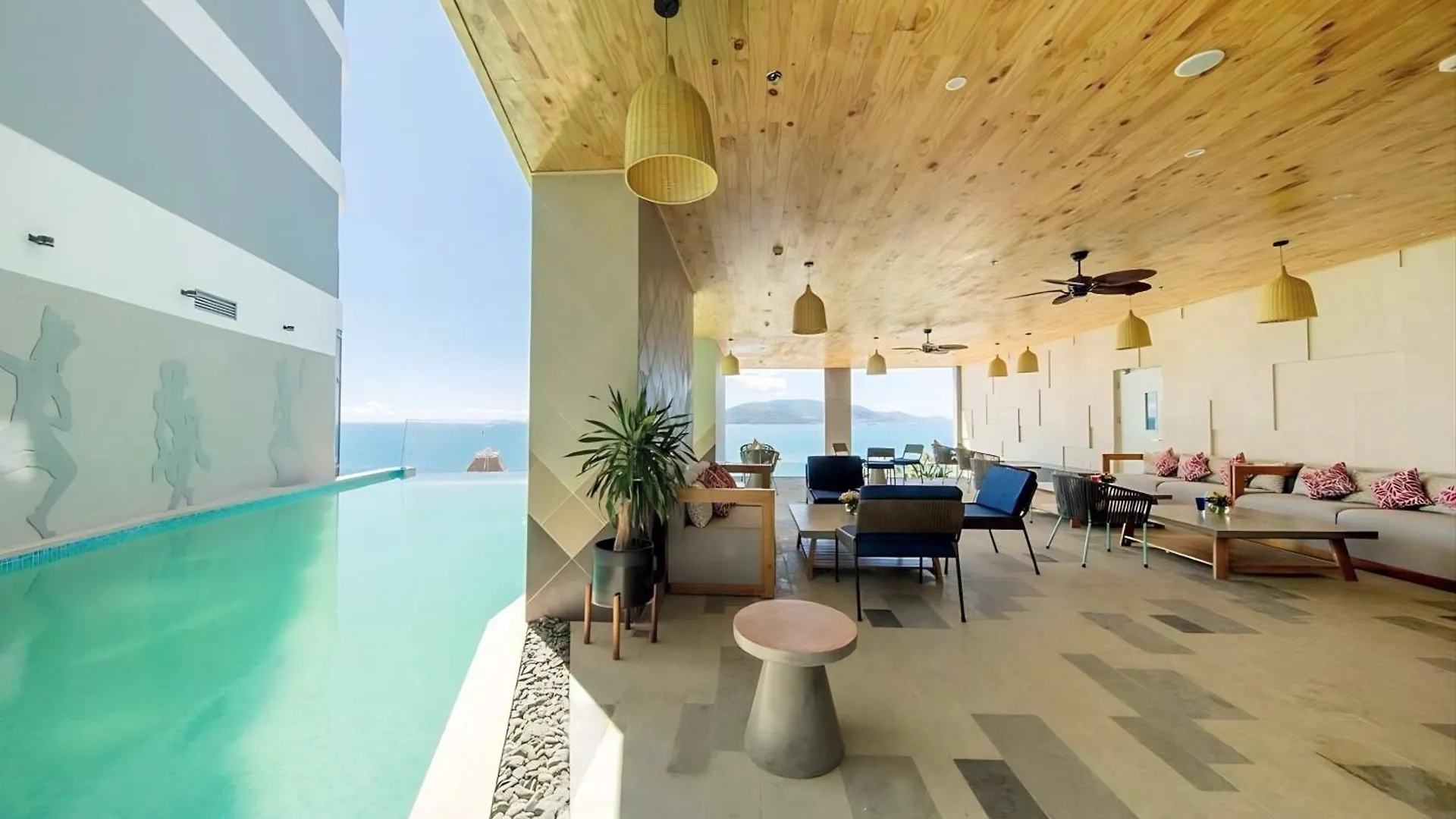 Aparthotel Lyn Panorama Beachfront Studio Nha Trang Vietnam